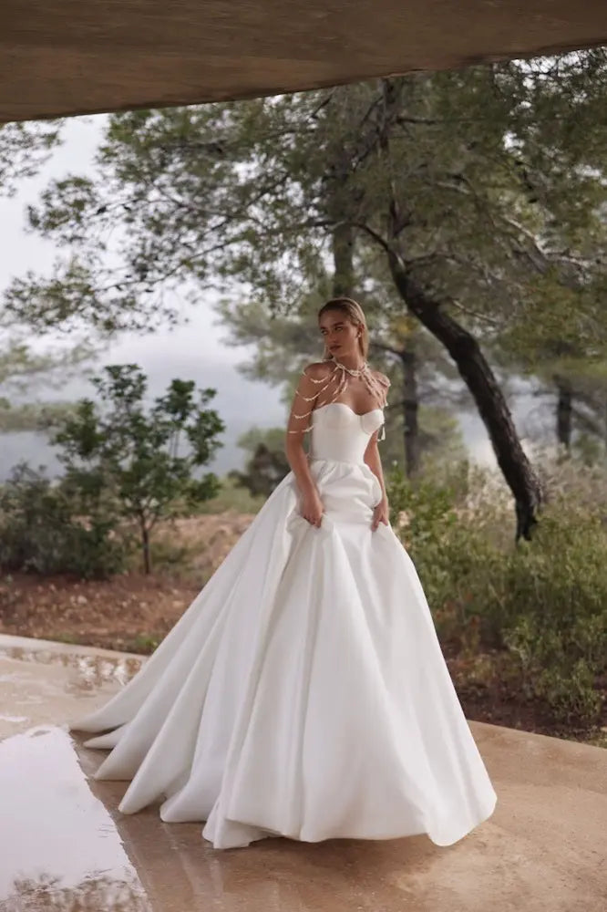 Eva Lendel Valley Wedding Dress