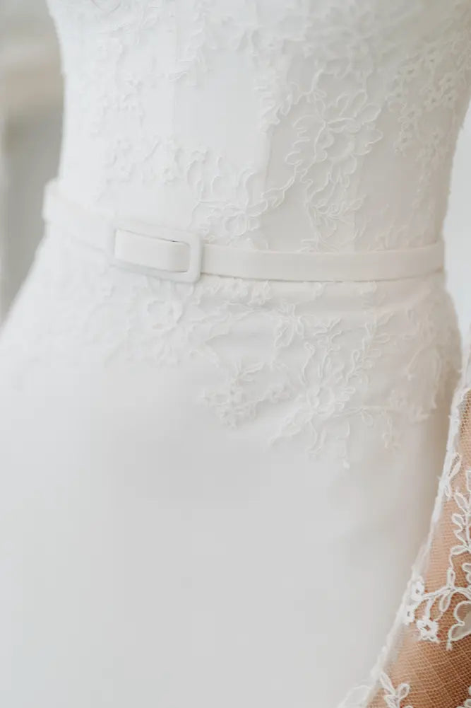 Suzanne Neville Manoir wedding dress
