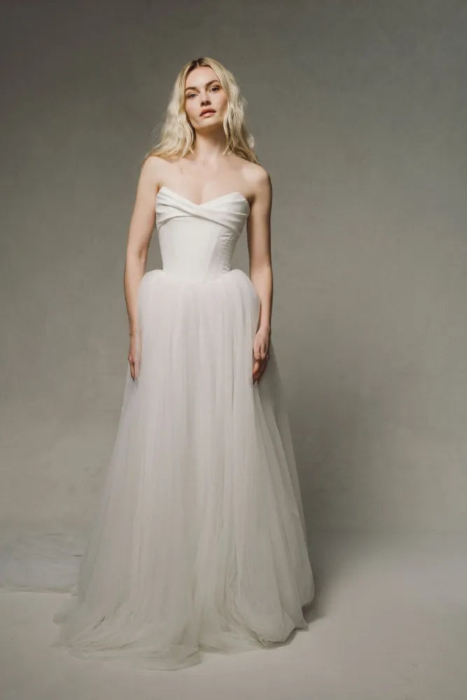 lady sarah wedding dress 30 years ago, for her 1994 wedding, Lady Sarah Chatto wore a long sleeve gown made from layers of ivory georgette fabric, square-cut with a corseted bodice by English fashion designer Jasper