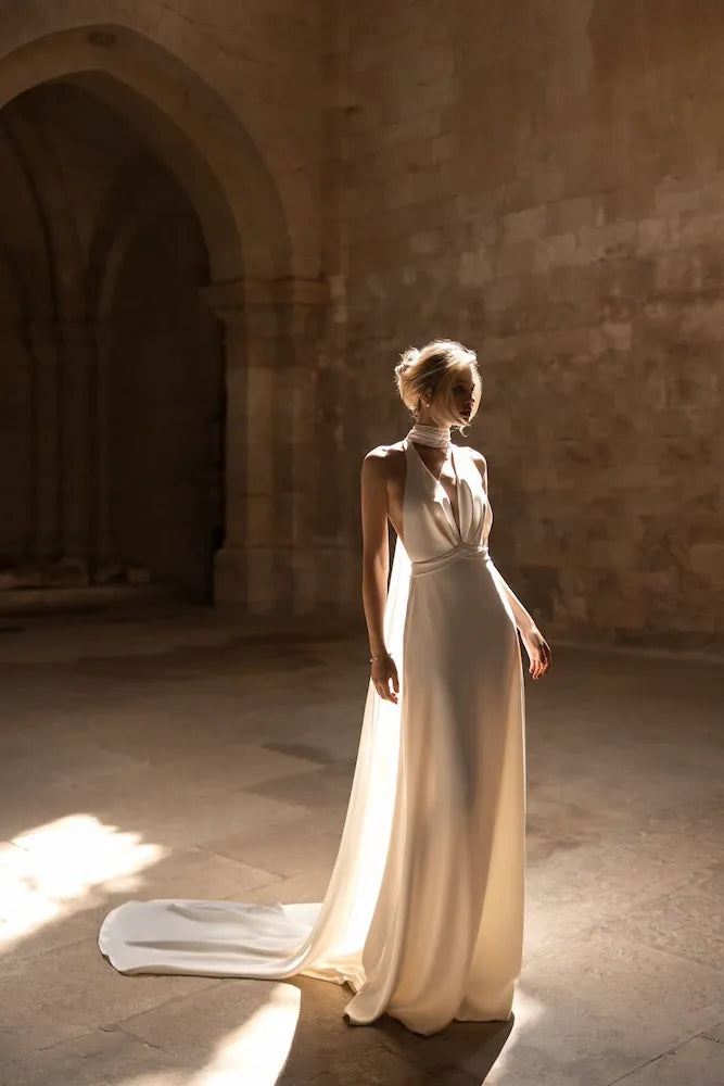 Designer Wedding Dresses Under £2000