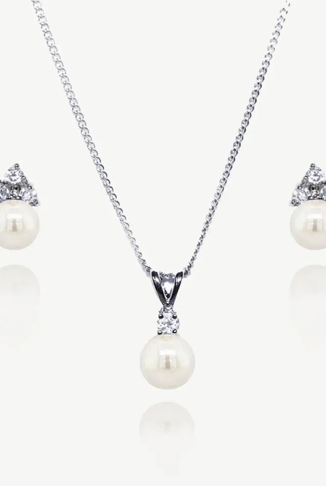 Ivory & Co. Classic Pearl Jewellery Set
