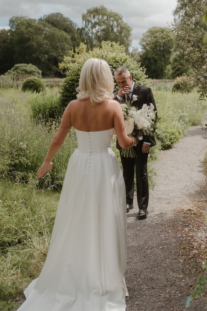 Marrime bride Jane Hill Huntleigh