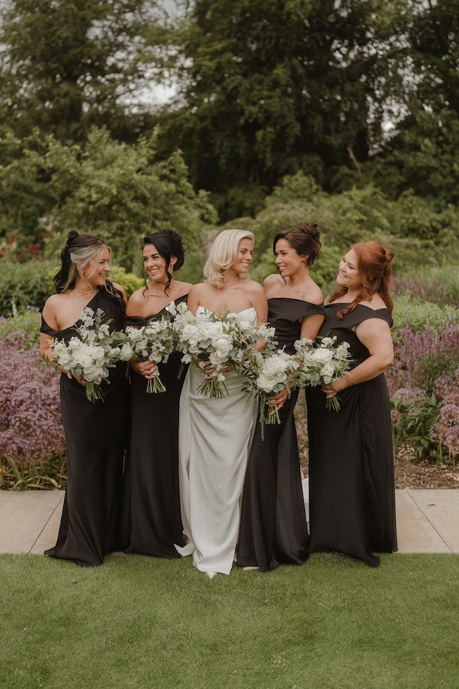 Bride and bridemaids