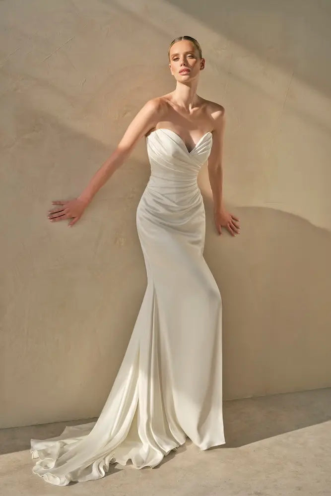 Suzanne Neville designer wedding dress Lorento