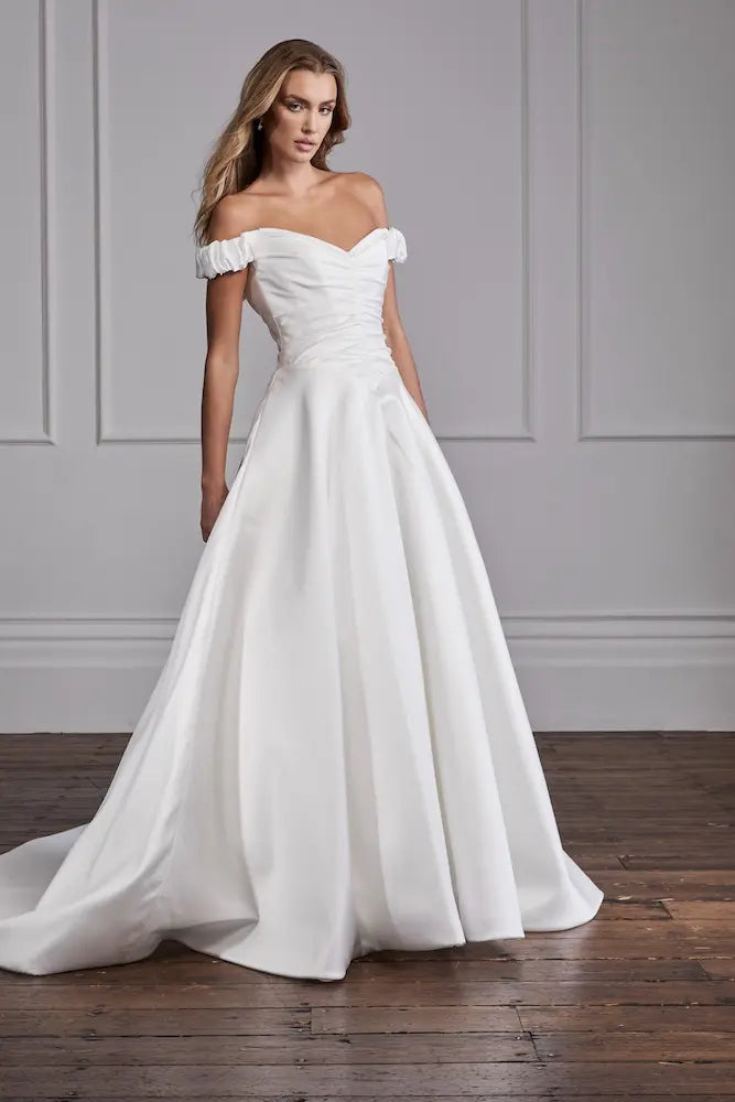 Suzanne Neville Stunning Wedding Dress