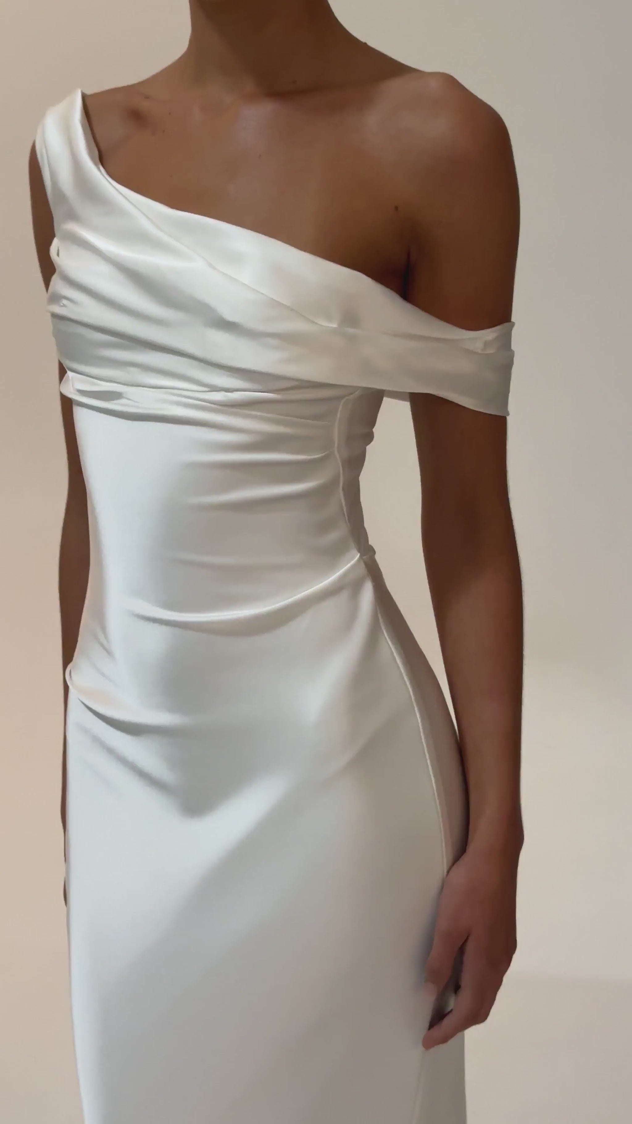 KYHA Bride Fox Wedding Dress