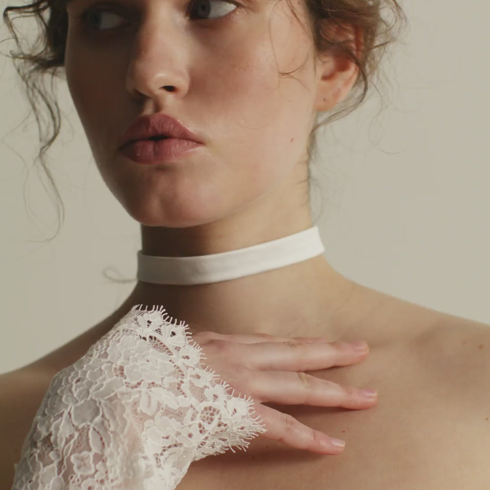 
                  
                    Load and play video in Gallery viewer, Eva Lendel Leif wedding dress
                  
                
