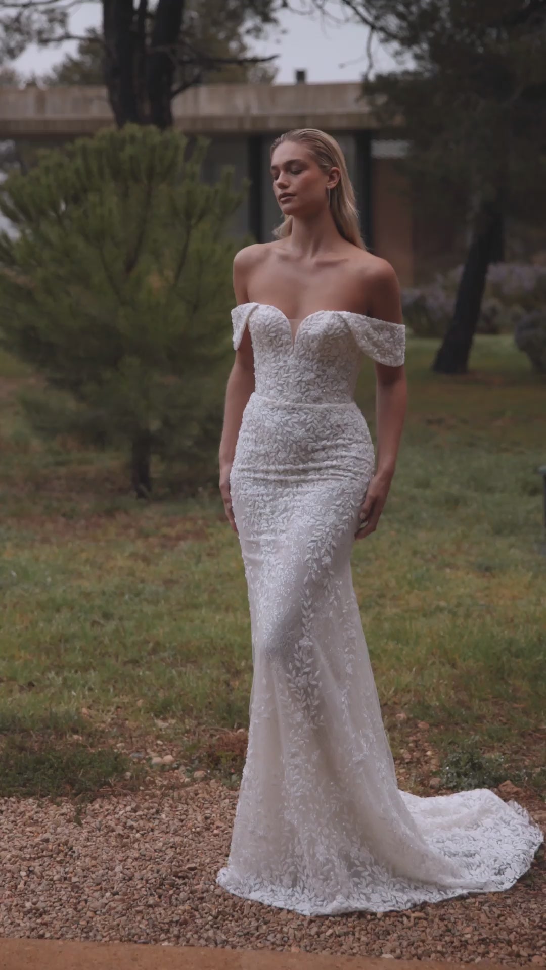 Eva Lendel Oda Wedding Dress