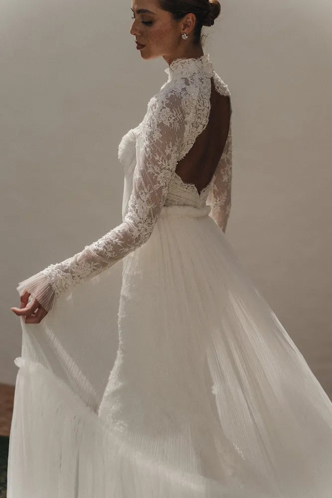 
                  
                    Alena Leena Rubinette
                  
                