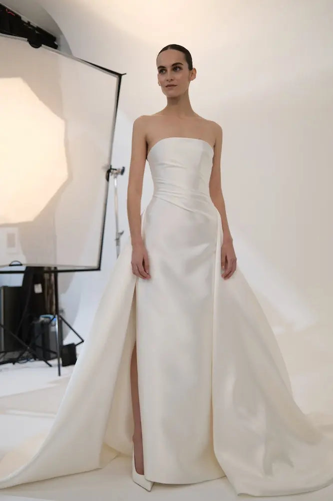 
                  
                    KYHA BRIDE ELLERY WEDDING DRESS
                  
                