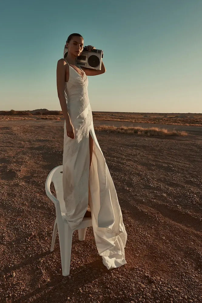 
                  
                    KYHA Bride Juniper
                  
                