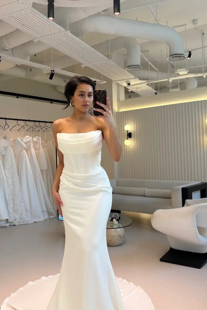 
                  
                    Made With Love Cruz Wedding Dress
                  
                