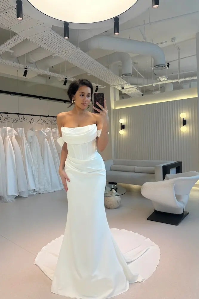 
                  
                    Made With Love Cruz Wedding Dress
                  
                