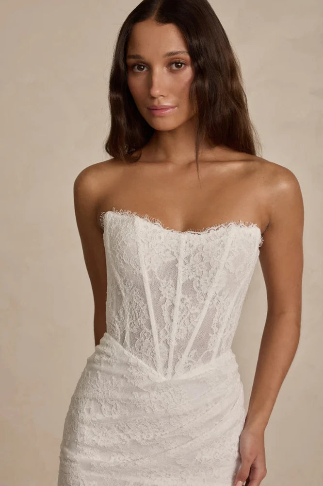 
                  
                    MADE WITH LOVE ROMY WEDDING DRESS
                  
                