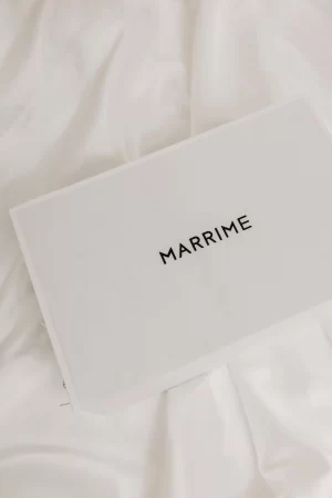 Marrime brides travel box